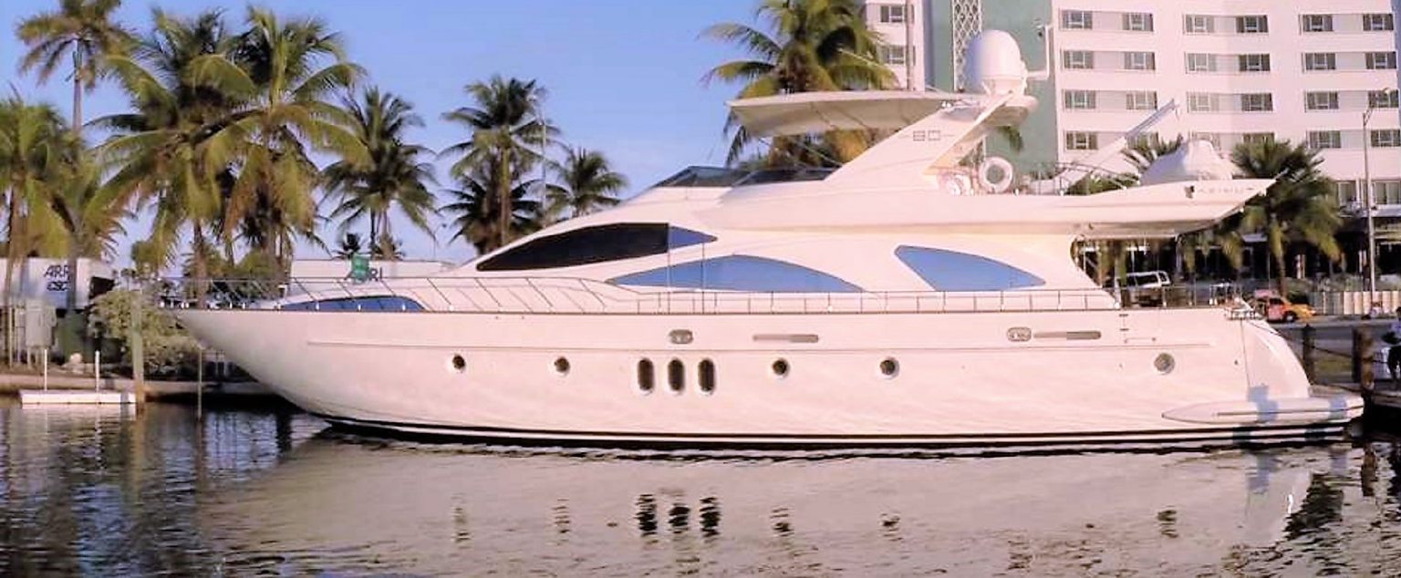 DREAMER Motor Yacht